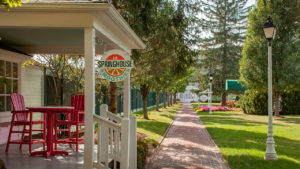 GB_legacyclub-Greenbrier_springhouse